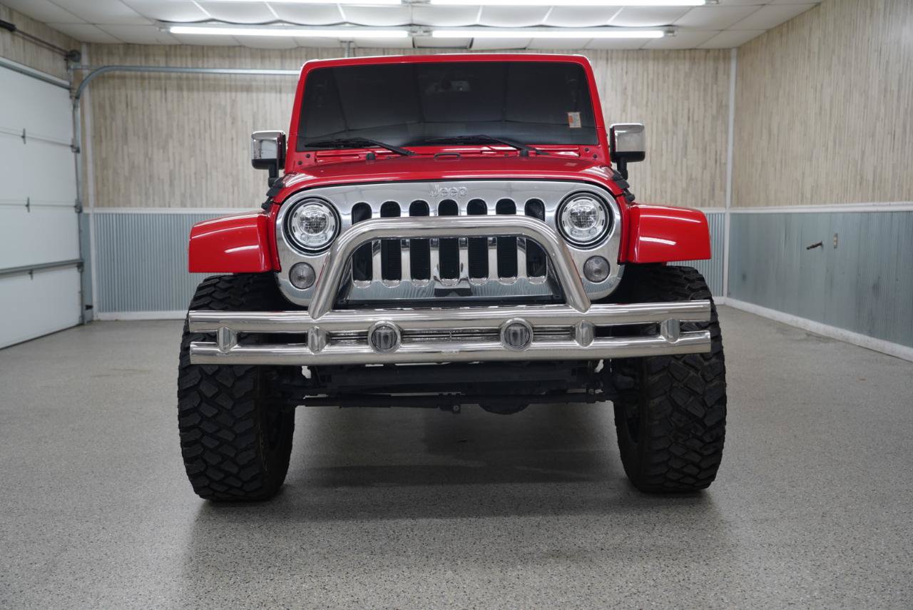 Used 2017 Jeep Wrangler Unlimited Sahara w/ Dual Top Group AWD/4WD image 3