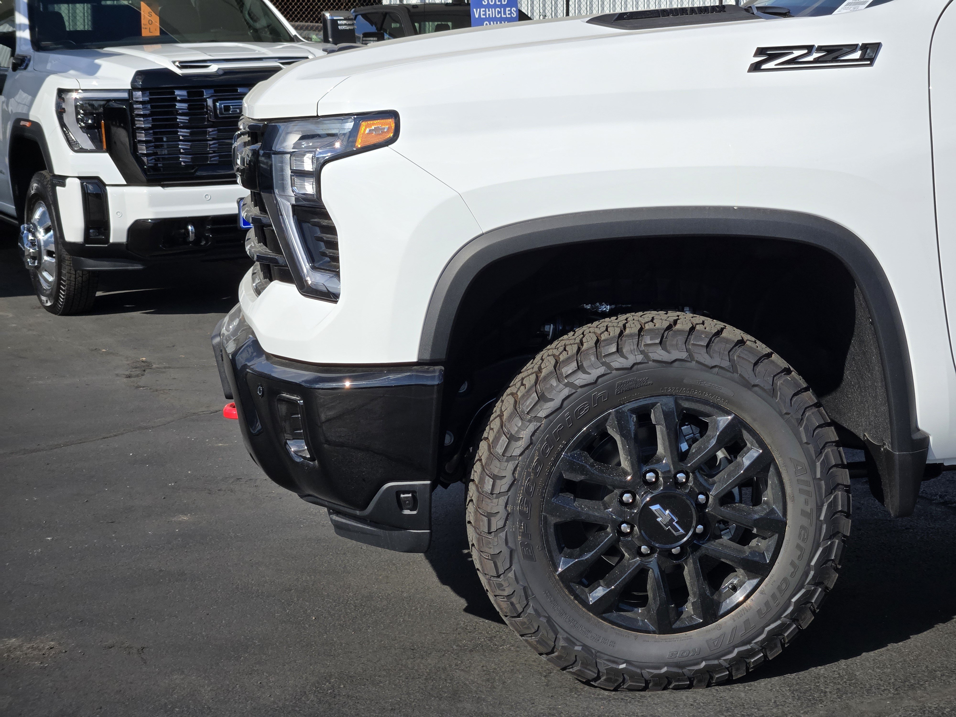 New 2026 Chevrolet Silverado 2500 LTZ w/ LTZ Plus Package AWD/4WD image 5