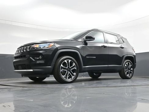 Used 2022 Jeep Compass Limited w/ Sun and Sound Group AWD/4WD image 44