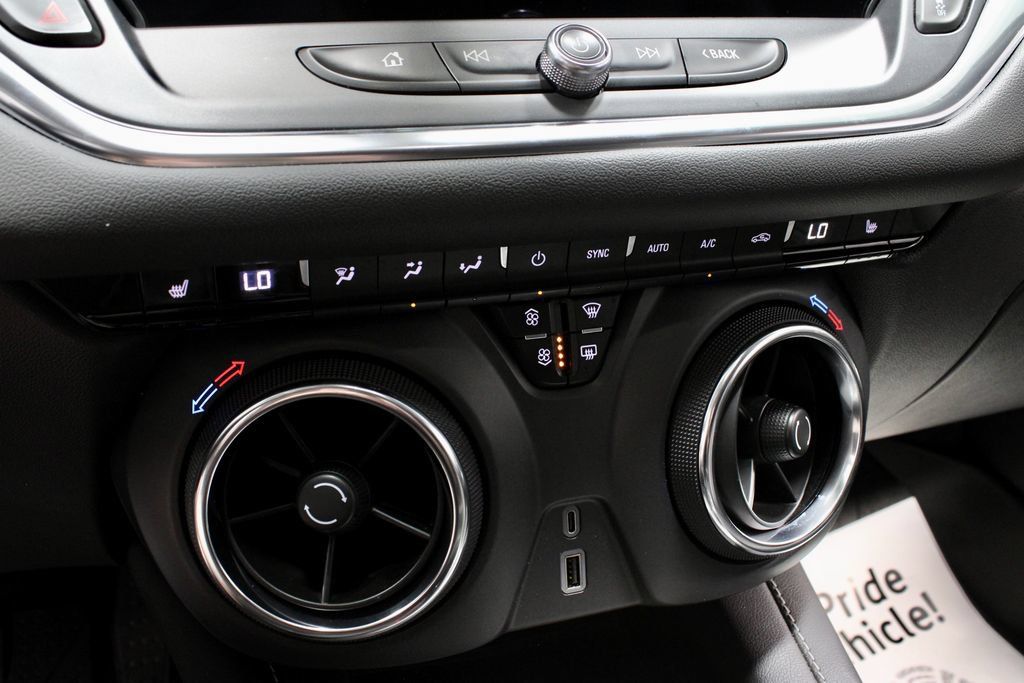 Used 2024 Chevrolet Blazer LT w/ LPO, Floor Liner Package FWD image 33