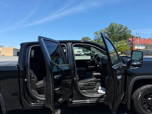 Used 2020 GMC Sierra 1500 Denali w/ Denali Ultimate Package AWD/4WD image 45