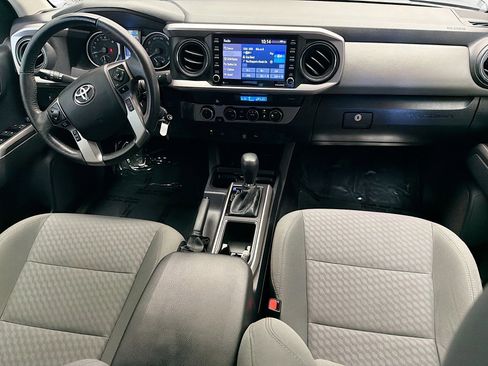 Used 2022 Toyota Tacoma SR5 w/ Technology Package image 12