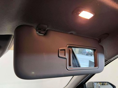 Used 2023 Hyundai Elantra SEL w/ Convenience Package image 32