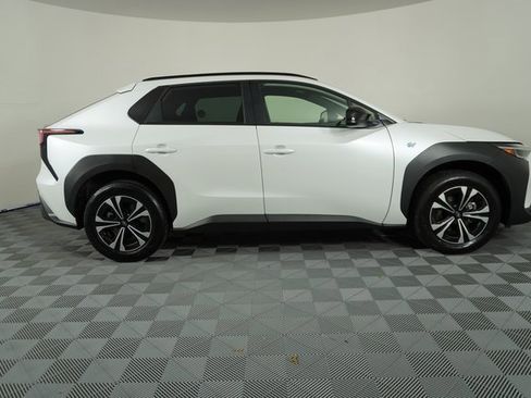 Used 2024 Subaru Solterra Premium w/ Premium Package image 8