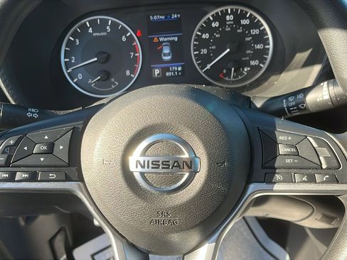 Used 2022 Nissan Sentra S image 13