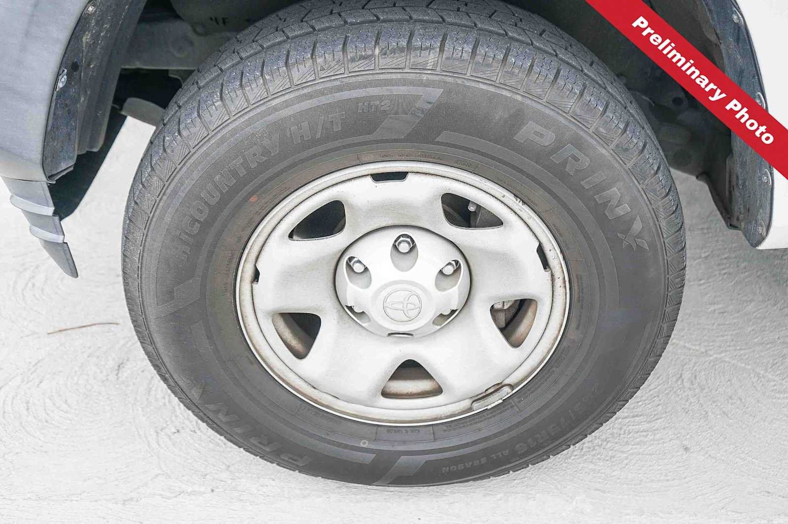 Used 2018 Toyota Tacoma SR RWD image 11