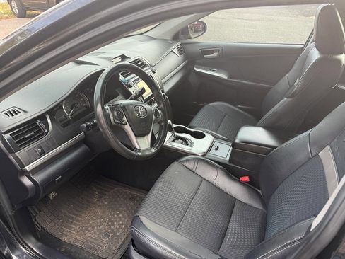 Used 2012 Toyota Camry SE image 12