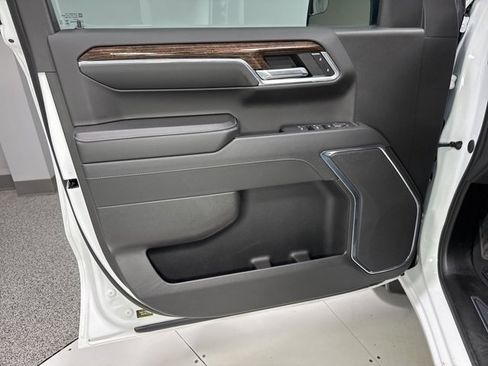 Used 2024 GMC Sierra 1500 Elevation image 8