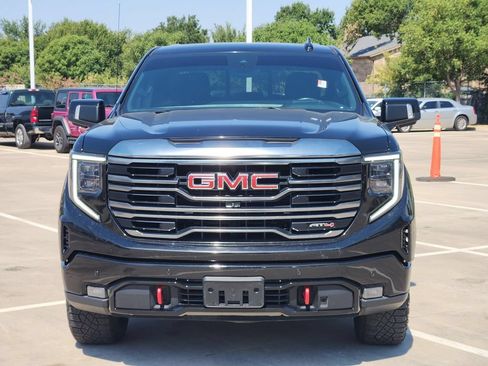 Used 2024 GMC Sierra 1500 AT4 w/ Technology Package AWD/4WD image 2
