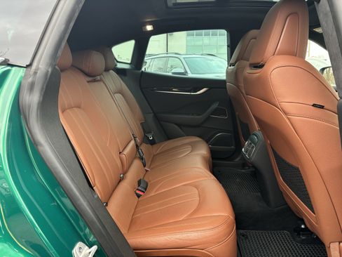 Used 2022 Maserati Levante Modena AWD/4WD image 17