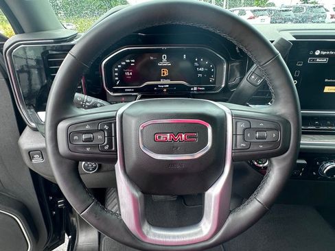 Used 2025 GMC Sierra 1500 SLT AWD/4WD image 13