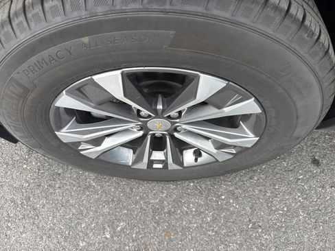 Used 2026 Chevrolet Equinox LT w/ Convenience Package II AWD/4WD image 10
