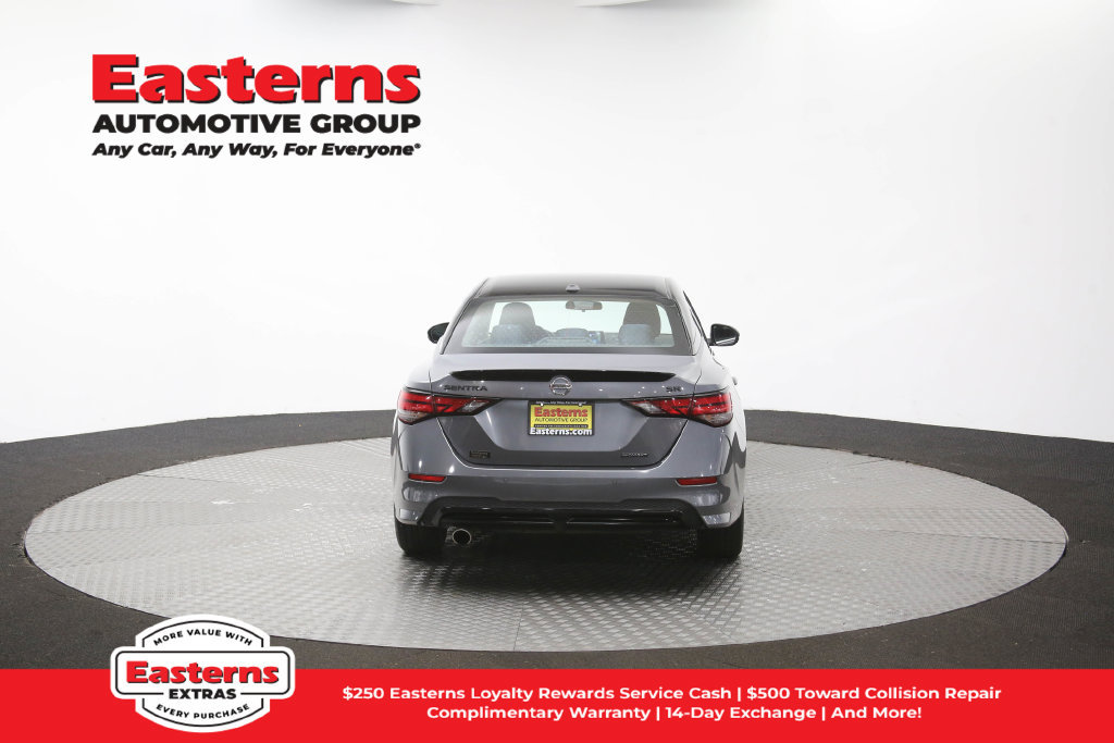 Used 2023 Nissan Sentra SR w/ Midnight Edition Package FWD image 38
