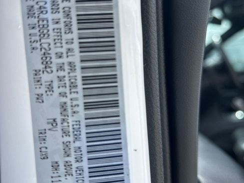 Used 2020 Jeep Grand Cherokee Limited image 47