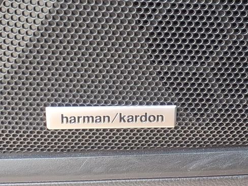 Used 2025 Subaru Outback Limited image 17