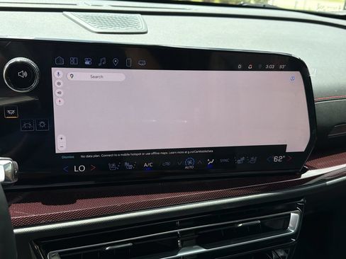 Certified 2024 Chevrolet Traverse RS FWD image 28