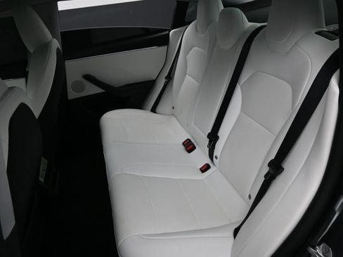 Used 2025 Tesla Model 3 Long Range image 25