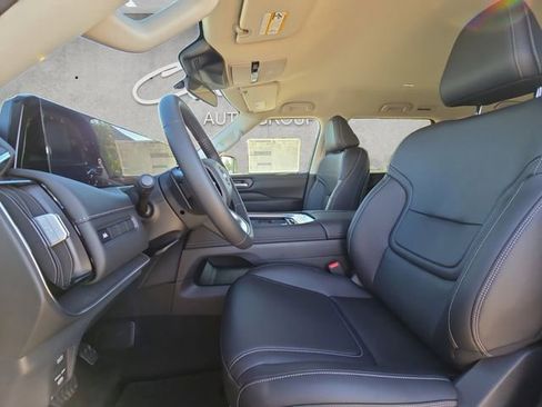 New 2026 Nissan Armada SV RWD image 19