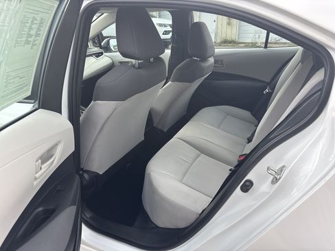 Used 2022 Toyota Corolla LE FWD image 17