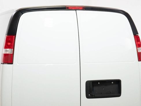Used 2021 Chevrolet Express 2500 w/ Driver Convenience Package RWD image 17
