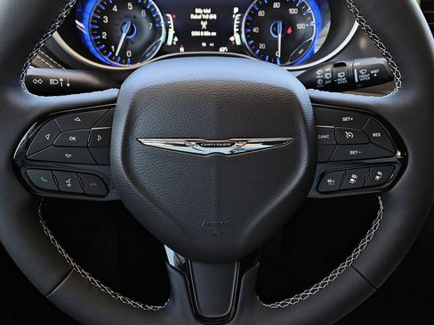New 2026 Chrysler Pacifica Select w/ S Appearance Package FWD image 21