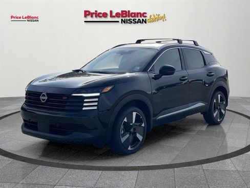 Used 2025 Nissan Kicks SR FWD image 3