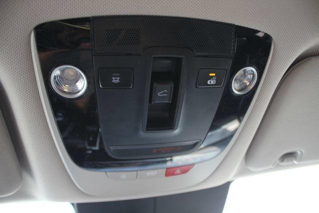 Used 2023 Kia Sorento S w/ Panoramic Sunroof Package AWD/4WD image 14