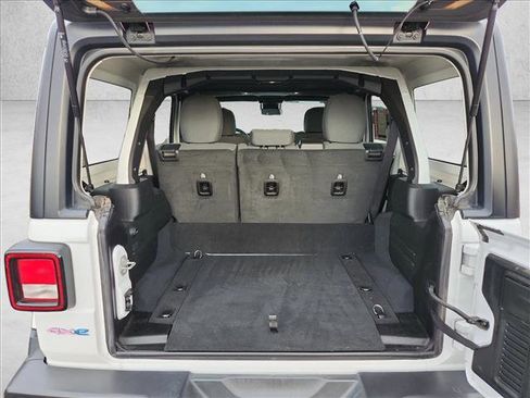 Used 2024 Jeep Wrangler Sport S image 17