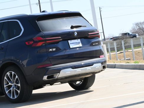 Certified 2026 BMW X5 xDrive40i image 6