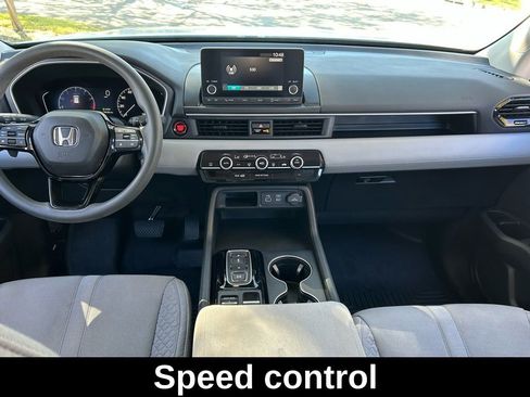 Used 2023 Honda Pilot LX image 11