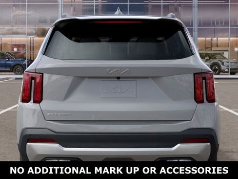 New 2026 Kia Sorento S image 13