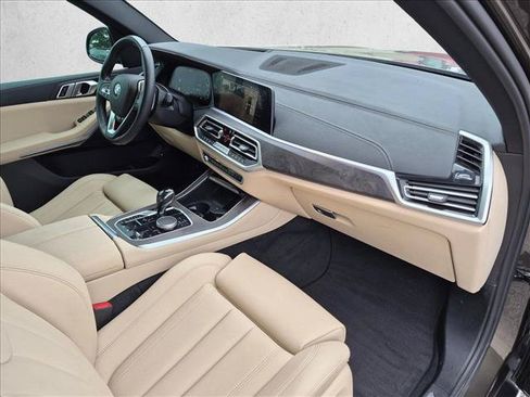 Used 2022 BMW X5 xDrive45e w/ Climate Comfort Package AWD/4WD image 22