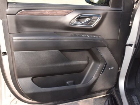 Used 2023 Chevrolet Tahoe LT image 36