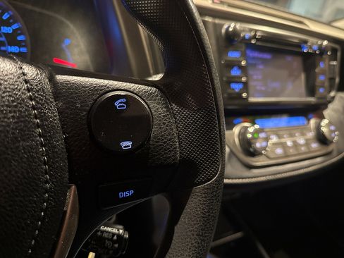 Used 2013 Toyota RAV4 XLE image 30