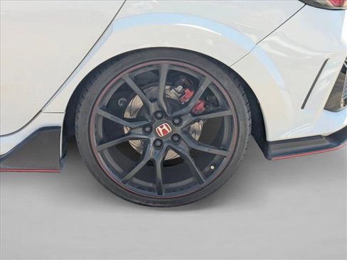 Used 2018 Honda Civic Type R image 22
