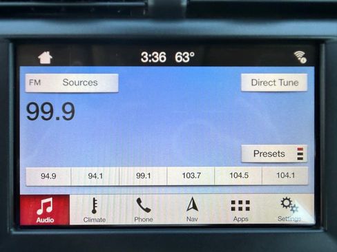 Used 2019 Ford Fusion SE FWD image 15