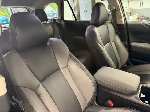 Used 2024 Subaru Outback Onyx Edition AWD/4WD image 31