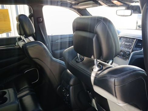 Used 2018 Jeep Grand Cherokee Trackhawk AWD/4WD image 36