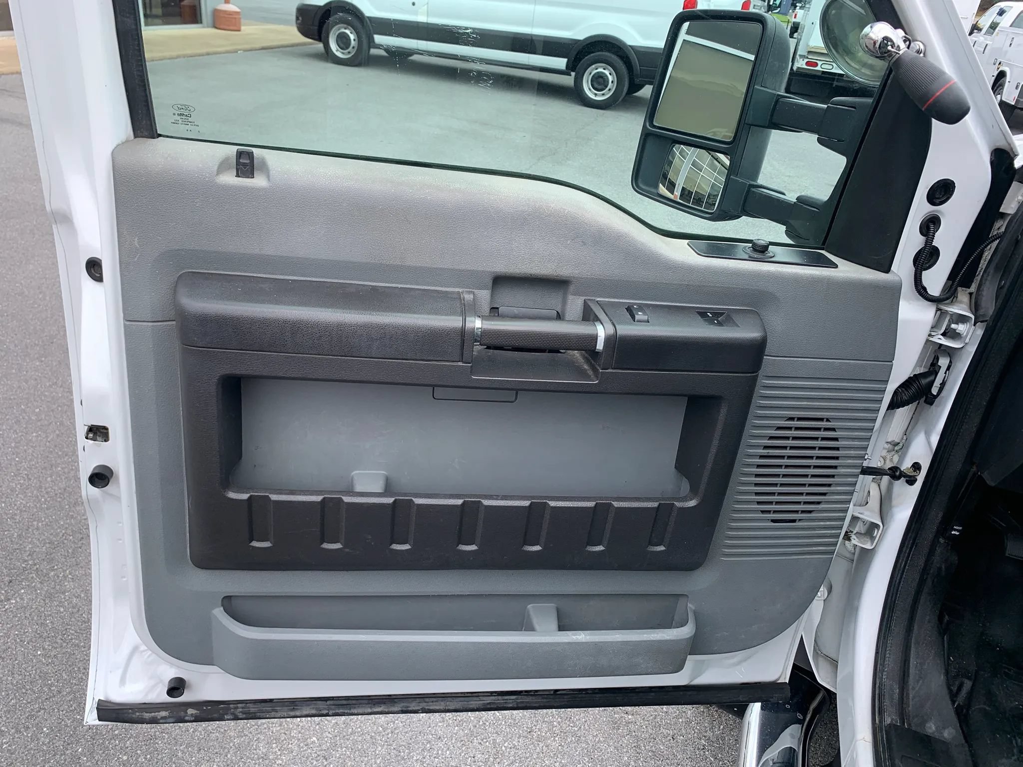 Used 2012 Ford F550 2WD Regular Cab Super Duty w/ Payload Upgrade Pkg image 9
