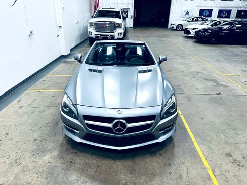 Used 2014 Mercedes-Benz SL 550 image 2