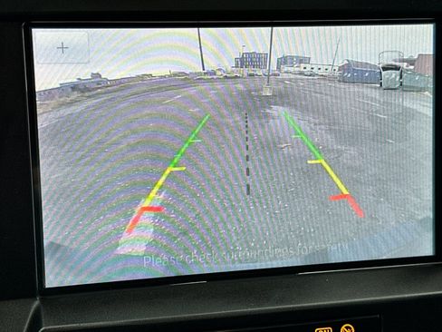 Used 2021 Ford F250 Lariat w/ Chrome Package image 26