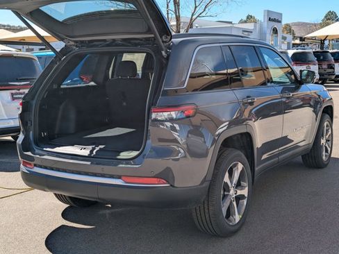 New 2026 Jeep Grand Cherokee Limited image 2