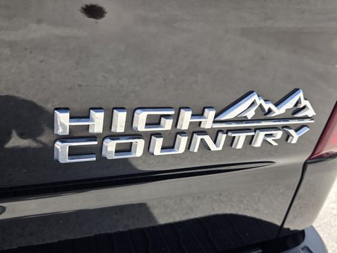 Certified 2024 Chevrolet Silverado 1500 High Country w/ High Country Premium Package AWD/4WD image 19