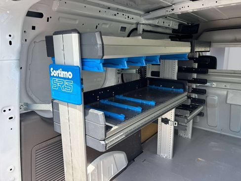 Used 2023 Ford Transit Connect XL FWD image 11