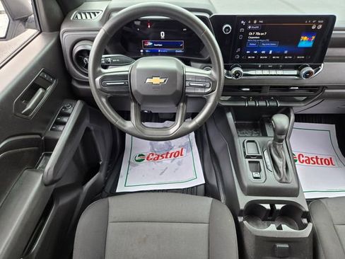 Used 2023 Chevrolet Colorado W/T image 11