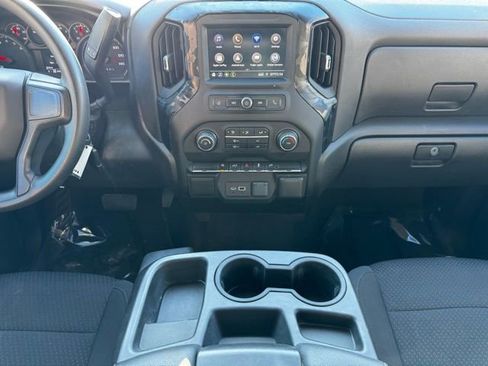 Certified 2021 Chevrolet Silverado 1500 Custom image 2