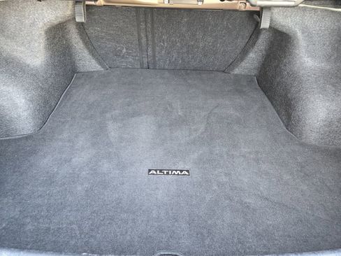 Used 2024 Nissan Altima 2.5 SV image 21