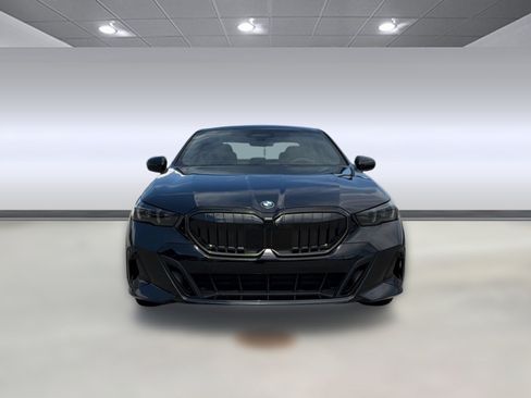 New 2027 BMW 540i xDrive w/ Executive Package AWD/4WD image 5