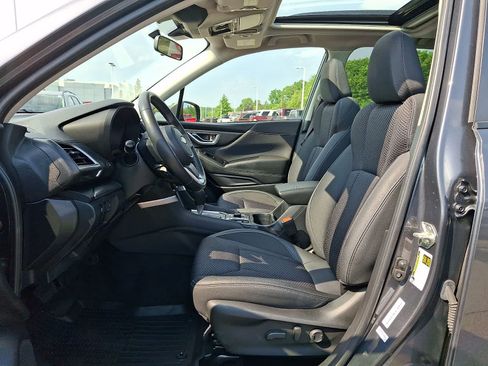 Used 2022 Subaru Forester Premium AWD/4WD image 15
