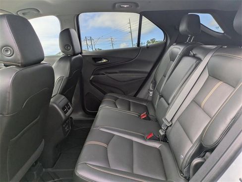 Used 2023 Chevrolet Equinox Premier image 15